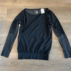 Nike Women's Black Long Sleeve Tee